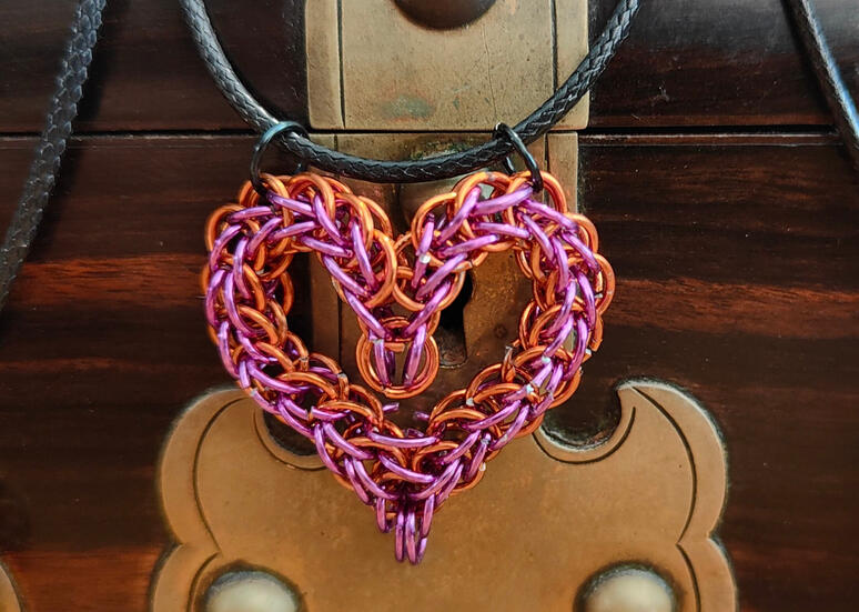 Chainmaille Heart Detail